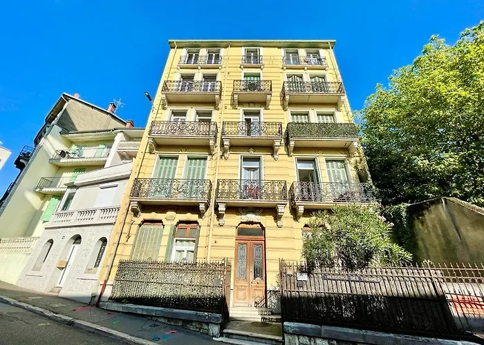 Studio Centre Ville Avec Ascenseur 3Min Des Thermes